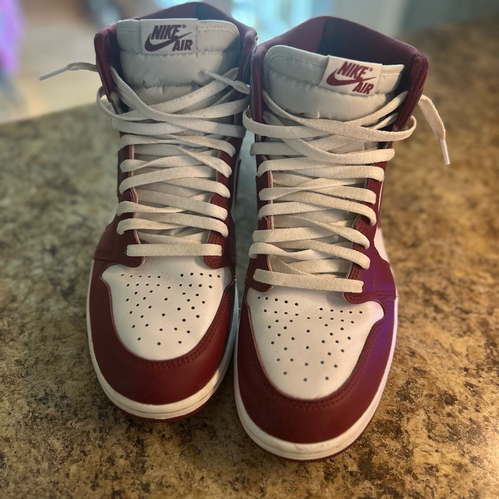 Jordan Athletic Shoes Red and White